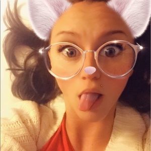 Meet your Posher, Kara